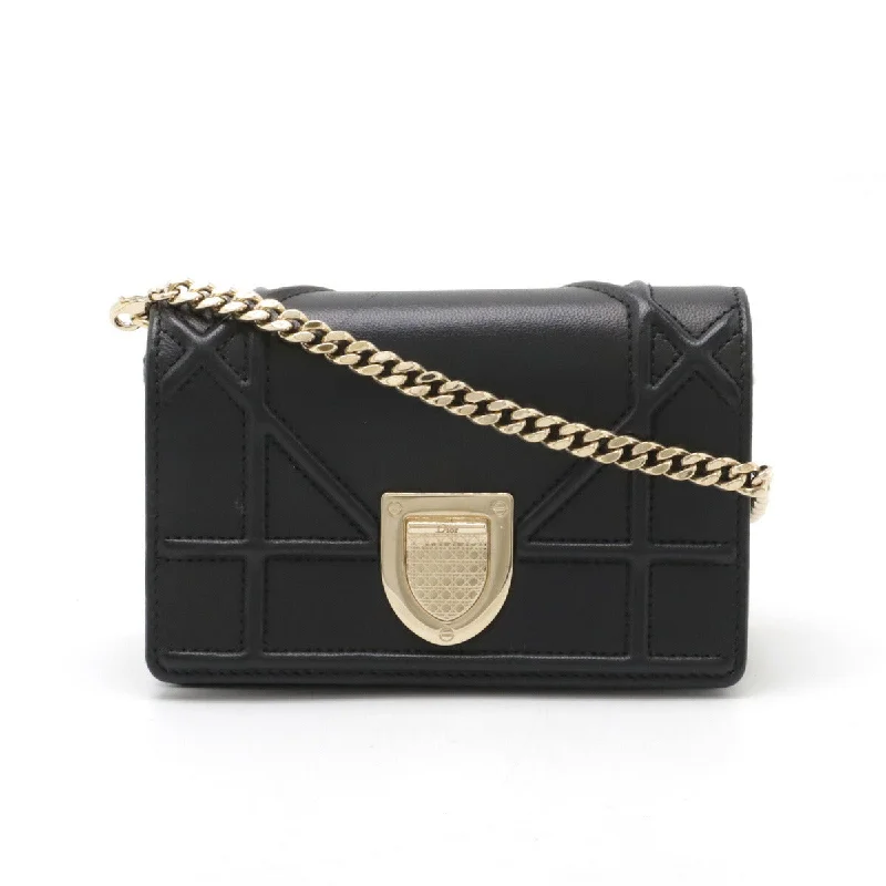 Christian Dior luxury bags with gold detailing -Dior Diorama Mini Leather Chain Shoulder Bag