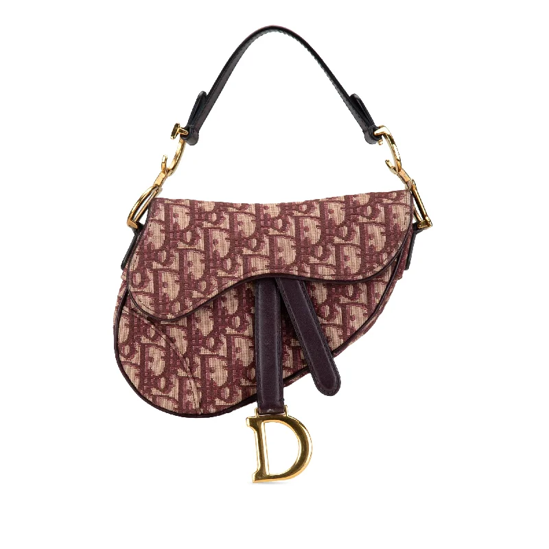 Christian Dior luxury bags with gold detailing -Red Dior Mini Oblique Saddle Shoulder Bag