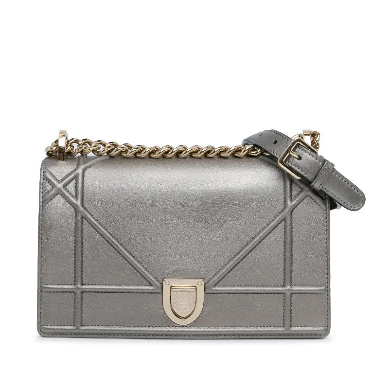 Christian Dior luxury bags with sleek finishes -Silver Dior Small Diorama Flap Crossbody Bag