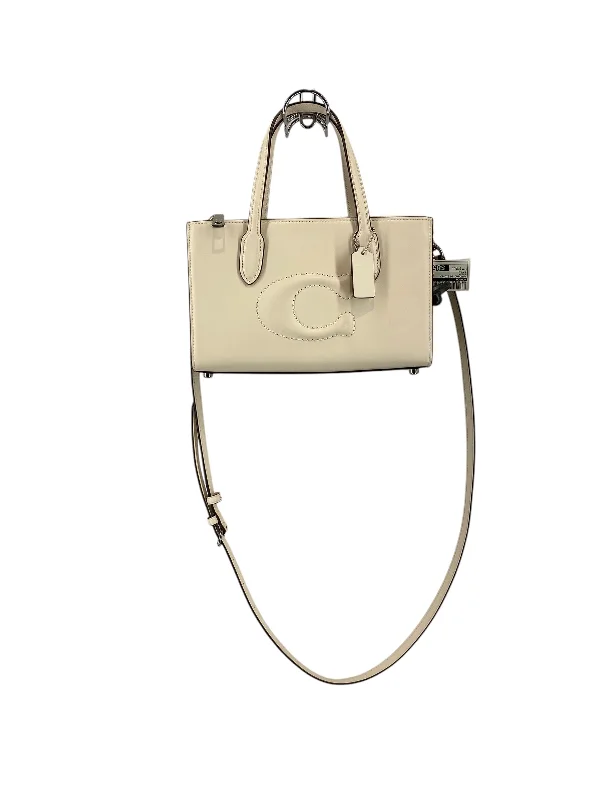 Coach leather bags with zip closure -Handbag Designer By Coach, Size: Small