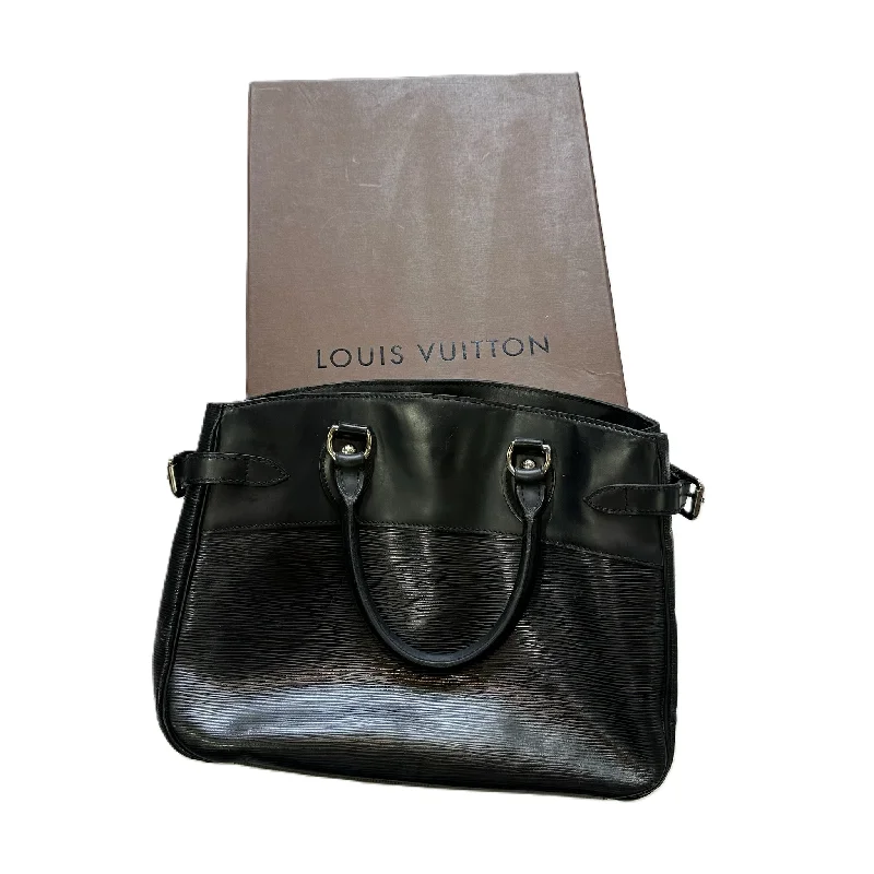 Louis Vuitton bags with embossed designs -Handbag Luxury Designer By Louis Vuitton, Size: Medium