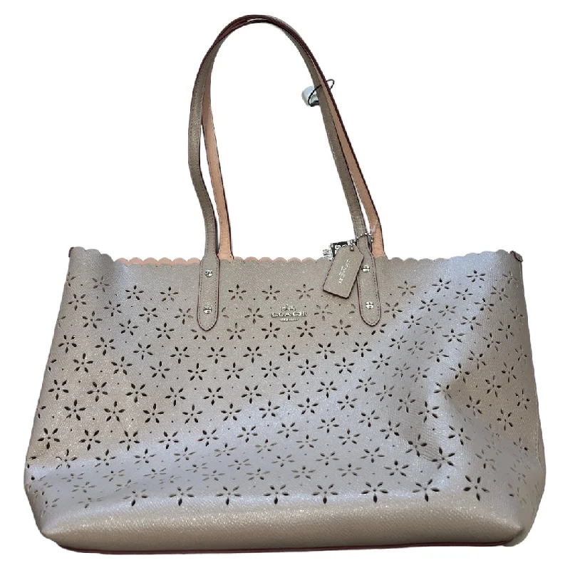 Coach bags for casual elegance -Tote Designer Coach, Size Medium