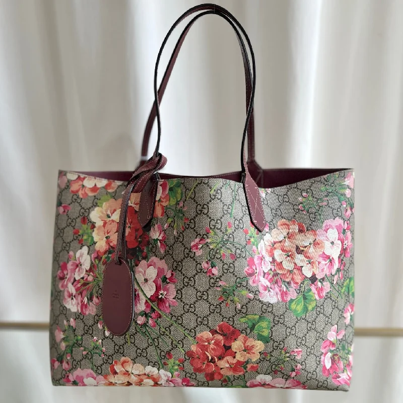 GUCCI bags for luxury connoisseurs -GUCCI GG Blooms Medium Reversible Tote