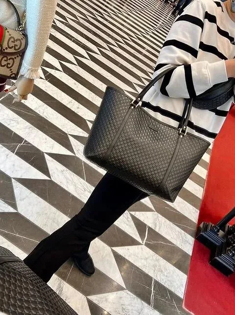 GUCCI bags with chic details -Gucci large tote bag