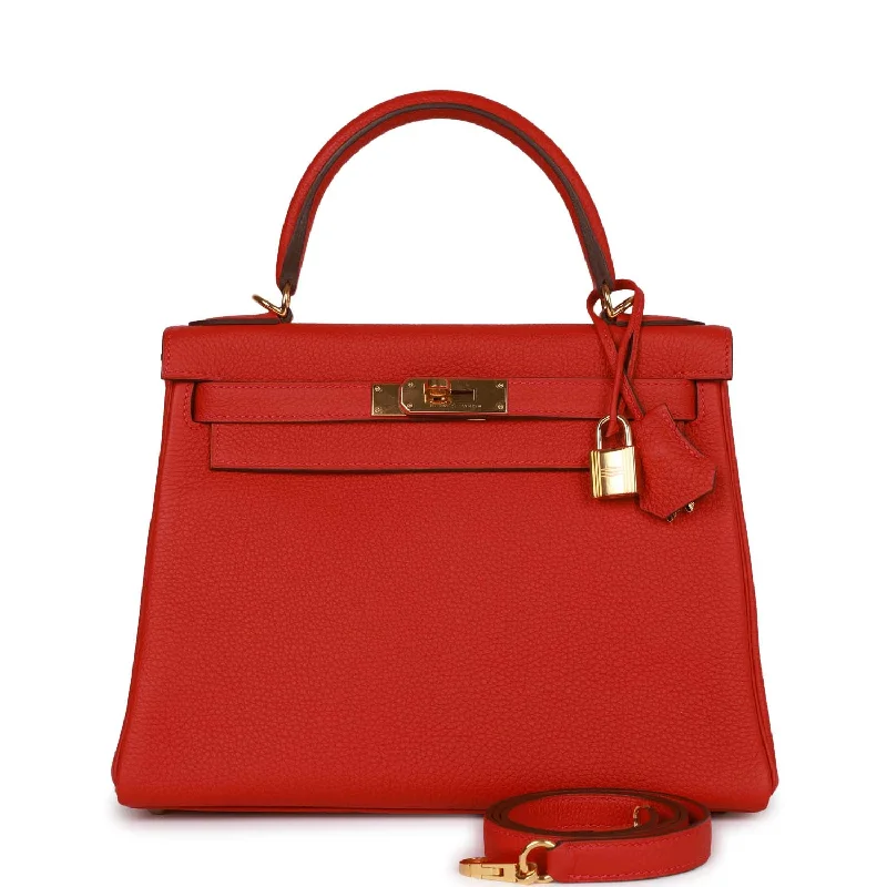 Hermes handbags with stylish textures -Pre-owned Hermes Kelly Retourne 28 Rouge Casaque Togo Gold Hardware