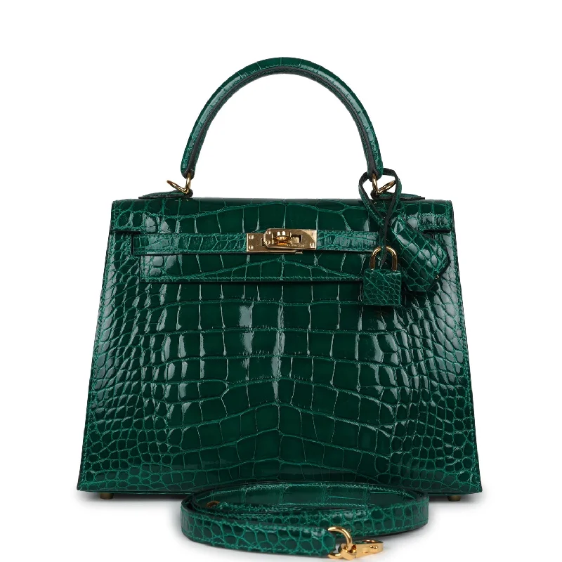 Hermes handbags with elegant appeal -Pre-owned Hermes Kelly Sellier 25 Emerald Shiny Alligator Gold Hardware