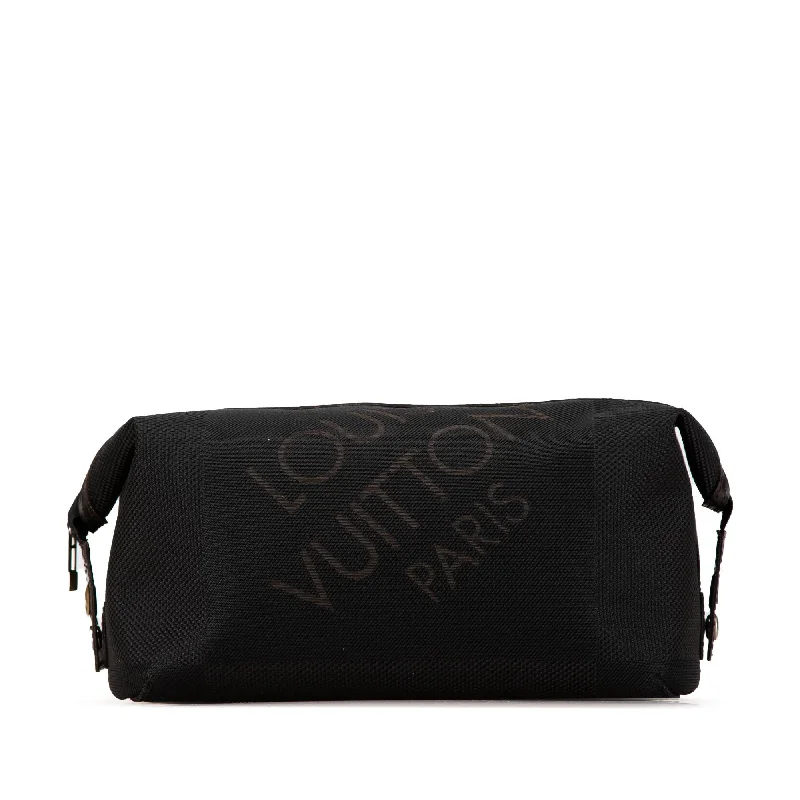 Louis Vuitton luxury bags with timeless appeal -Louis Vuitton Damier Geant Albatross Toiletry Pouch (SHG-5K1GqK)