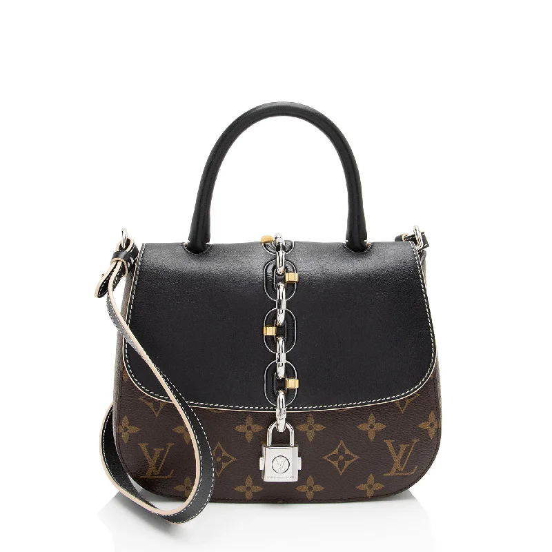 Louis Vuitton bags for glamorous women -Louis Vuitton Monogram Canvas Chain It PM Shoulder Bag - FINAL SALE (SHF-Cs01bC)