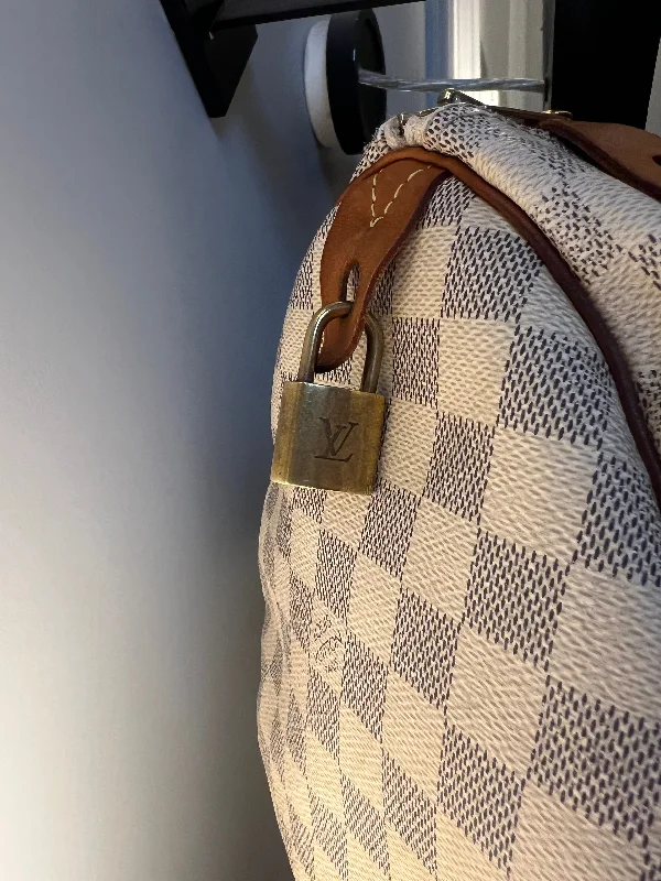 Louis Vuitton bags with vibrant leather details -Louis Vuitton - Sac Speedy 30